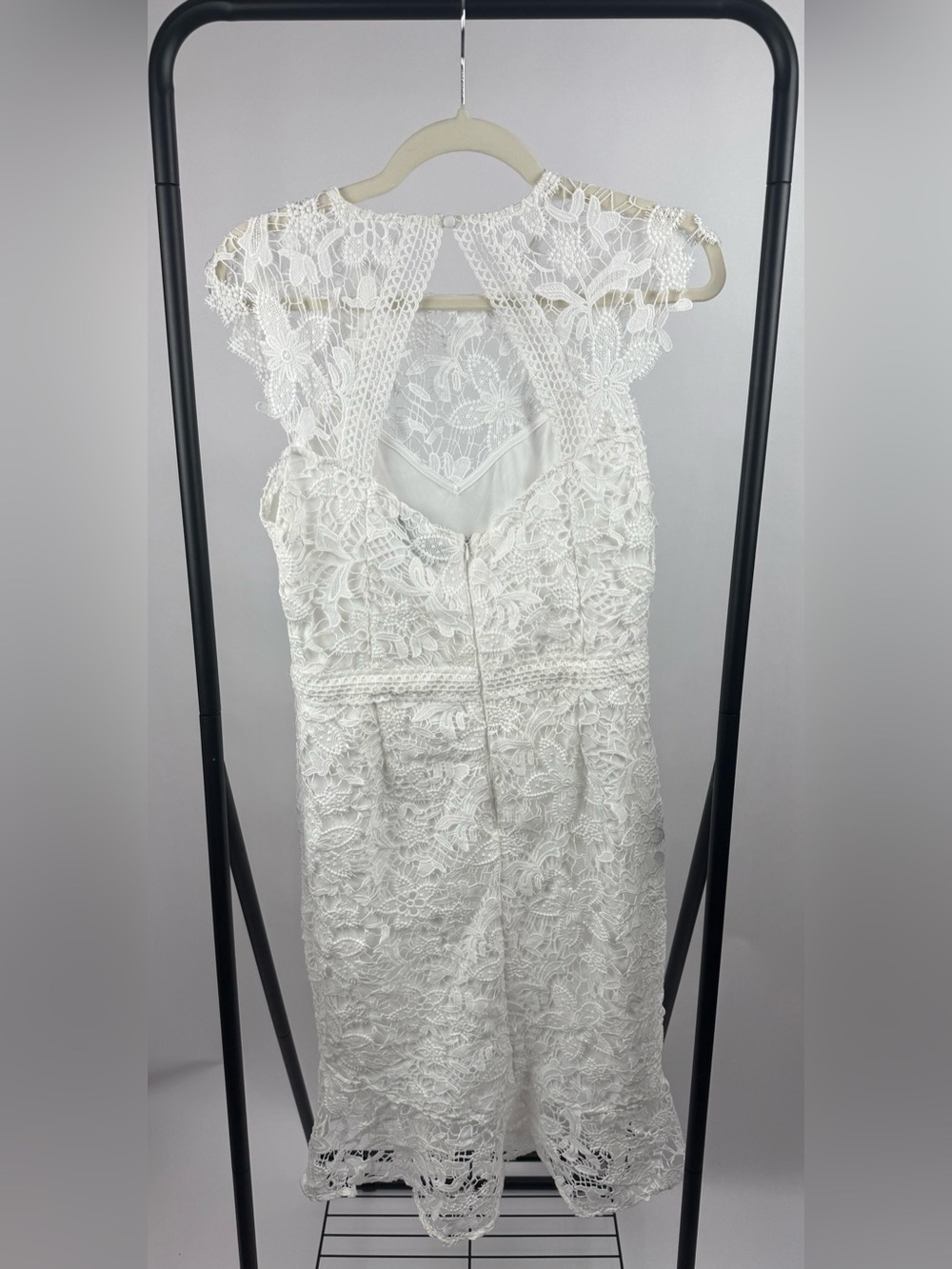 Frank Lyman White Lace Midi Dress Size M Floral Overlay Bridal Cocktail - Picture 3 of 5